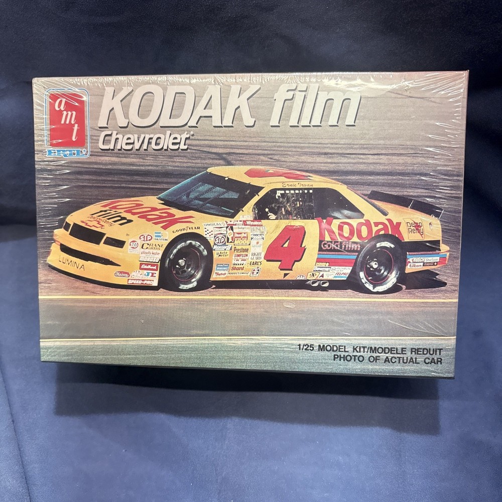 AMT ERTL #4 ERNIE IRVAN Kodak Film Chevrolet 1/25 NASCAR Model Kit New Sealed