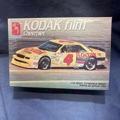 AMT ERTL #4 ERNIE IRVAN Kodak Film Chevrolet 1/25 NASCAR Model Kit New Sealed