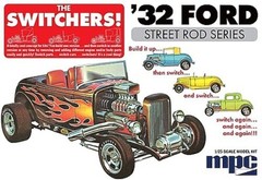 MPC 1932 Ford Switchers Roadster/Coupe – Plastic Model Car Kit – 1/25 Scale