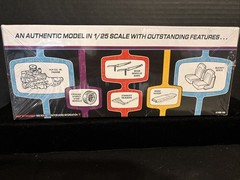 AMT 1498 ‘57 CHEVY CORVETTE MODEL KIT-NIB-1/25 SCALE