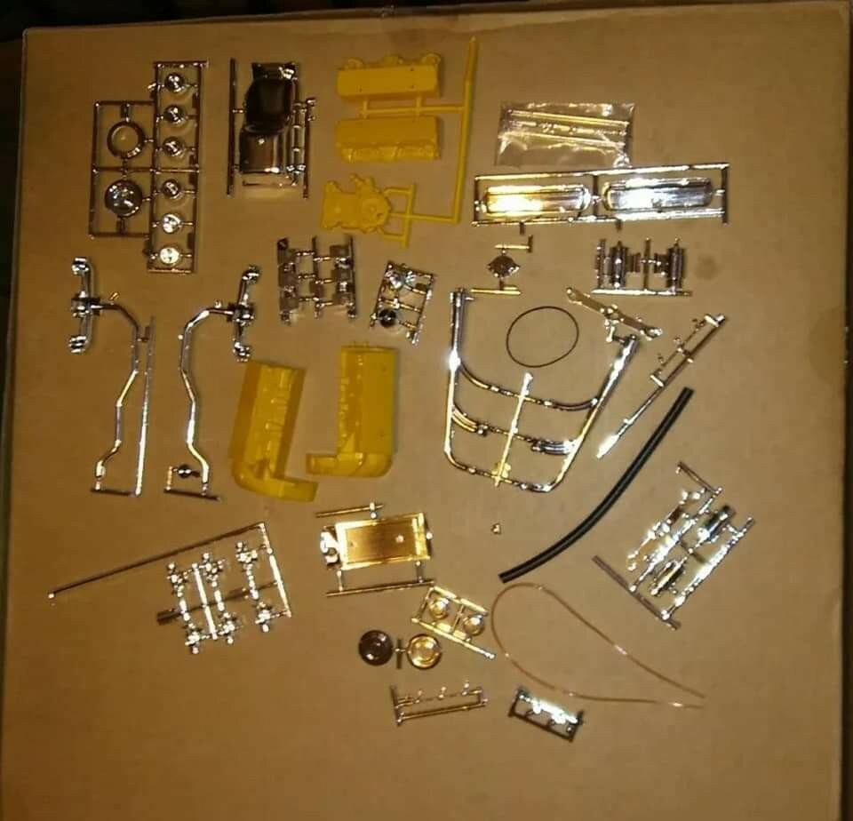 1/8 scale Pontiac engine Lindberg Monogram Revell big deuce Rat Hot Street Rod