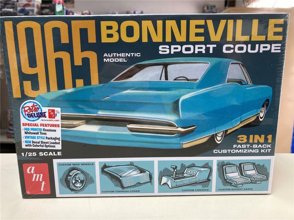 AMT 1260 ’65 Bonneville model kit