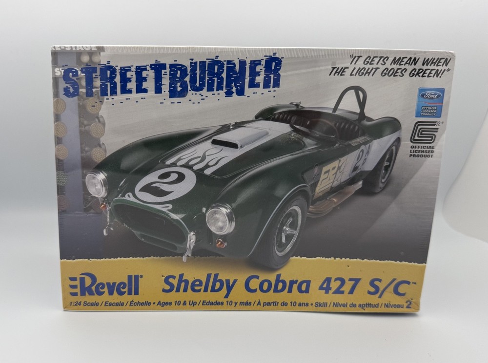 Shelby Cobra 427 S/C 1:24 Scale Model Kit Revell