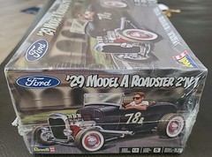 Revell 1/25 Scale Ford ’29 Model A Roadster 2’n1 Model 85-4463 NIB Sealed #472