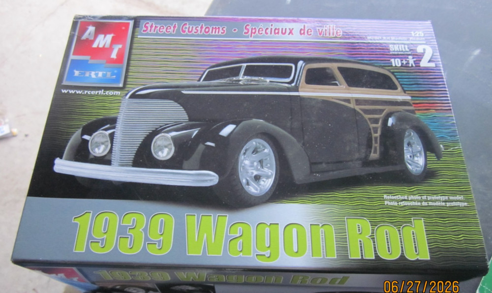AMT Ertl 1/25 1939 39 Wagon Rod Chevy Chevrolet Street Rod Model Kit NIOB