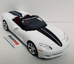 New Original 2009 Corvette C6 1.5 Millionth Convertible Promo Model MODELMAX