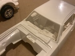 1 25 scale model parts Avanti Partially Built Body Chassis Engine No Box
