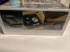 Revell 69 Camaro Yenko SC 427 Coupe Kit 85-2826 Sealed Parts Free Shipping