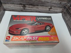 AMT Dodge Viper RT/10 Plastic Car Model Kit Sealed Snap Fast