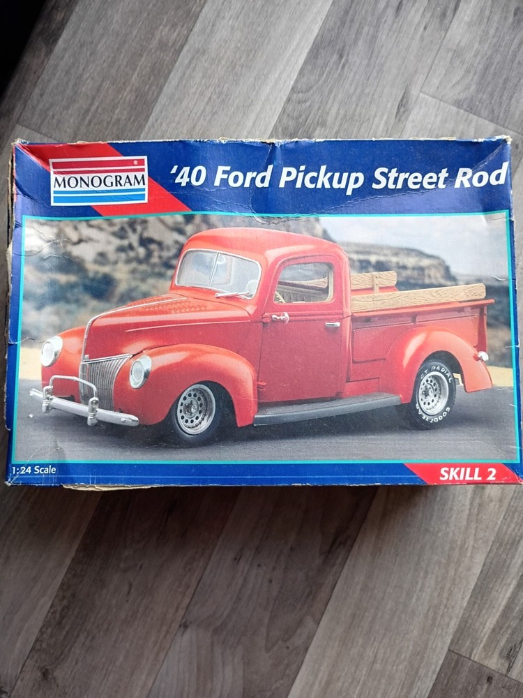 Monogram 2720 1940 Ford pickup street rod 1/24 Model kit Sealed Parts