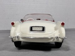 1/24 Scale 1953 Chevrolet CORVETTE Super Nice Model Car 1/25 C1 White/Red *NICE*