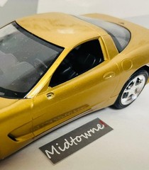 2000 Corvette C5 Coupe Gold 1:25 Scale Promo Model (Missing Mirrors)