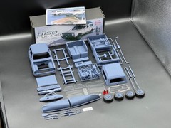 1/25 1979 Dodge D150 Club Cab Camper Truck Model Kit w/ Engine, Clears & Canoe