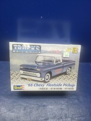 1966 Chevy Fleetside Pickup Revell 85-7225 1/25 Plastic Truck Model Kit