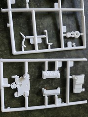 Revell 1/24 L.A.P.D. Camaro model Engine Parts V98E