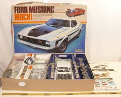 DOYUSHA FORD MUSTANG MACH 1 CAR 1:12 SCALE MODEL KIT DBS-8-6000