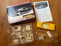 Revell ‘59 Cadillac Eldorado Convertible Plastic Model NIOB 1/32 (1985) Yellow