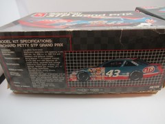 2 Model Kits # 6892 & 6728 Grand Prix STP Petty Open Box New Contents Scale 1:25