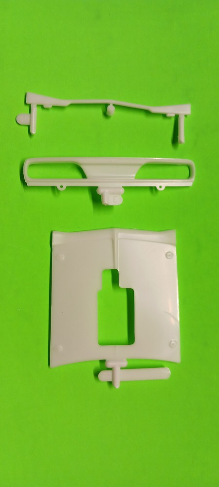 Revell 1/24 1969 Dodge Super Bee 440 Six Pack Hood Tail Lamp Panel Lower Valance