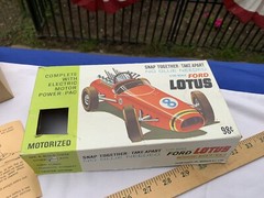 Vintage 1960’s Palmer Plastic Model Kit Ford Lotus Motorized 1/25 Snap Together