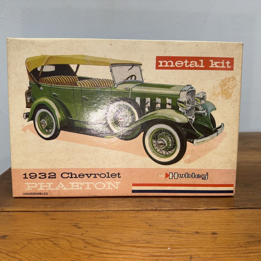 Hubley Metal Kit ~ 1932 Chevrolet Phaeton ~ in box USA Unassembled No. 4865