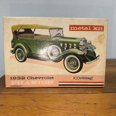 Hubley Metal Kit ~ 1932 Chevrolet Phaeton ~ in box USA Unassembled No. 4865