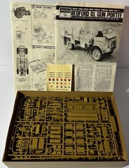 Peerless Max 3509 1/35 Scale Bedford QL Gun Portée w/Ordnance QF 6 Pounder, 1974