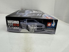Tamiya NISMO Nissan Skyline GT-R (R34) Z-tune 1:24 24282 Model Kit