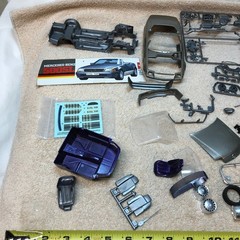 VINTAGE 1990 TAMIYA MERCEDES-BENZ 500 SL PLASTIC MODEL KIT 1:24 SCALE – JAPAN