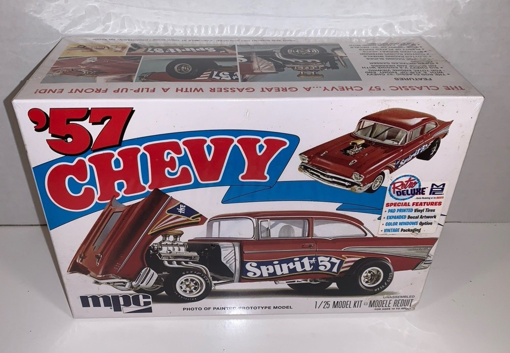 SKILL 2 MODEL KIT 1957 CHEVROLET GASSER FLIP NOSE “SPIRIT OF 57” 1/25 MPC MPC904