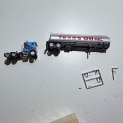 Con-Cor #1009 HO Scale Texas Oil Inc. Tractor W/ Oil Tanker Trailer Boxed