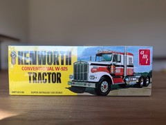 AMT 1/25 Kenworth W-925 Conventional Model Kit Big Rig Reissue AMT1021