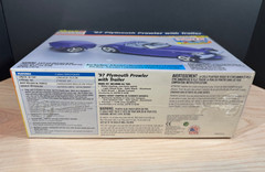 REVELL – ’97 PLYMOUTH PROWLER w/TRAILER – 1:25 KIT #6667 FACTORY SEALED VINTAGE