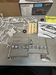 1965 Ford Galaxie 500 XL Plastic AMT 6467 Model Kit 1:25 Scale Parts Only