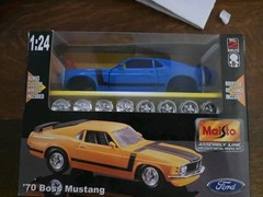 Maisto Ford ’70 Boss Mustang Diecast Metal Model Kit 2000 Sealed 1:24 Blue