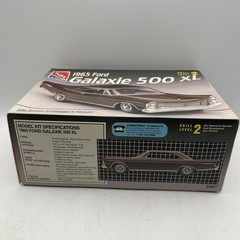 1965 Ford Galaxie 500 XL Plastic AMT 6467 Model Kit 1:25 Scale