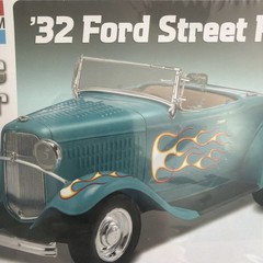 Monogram 1/24 1932💪🏼Ford Street💪🏼Rod Classic Cruiser⭐️Factory Sealed