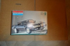 MONOGRAM 1978 PONTIAC TRANS AM – 1/24 SCALE MODEL NO DECALS