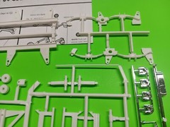 F-2 Tandem Suspension Front Support Legs 1/25 Fruehauf Van Trailer AMT Tractor