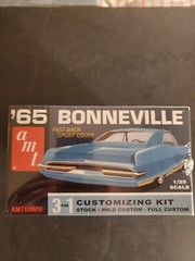 AMT 1:25 Scale 1965 Bonneville Sport Coupe 3 In 1 Fast Back