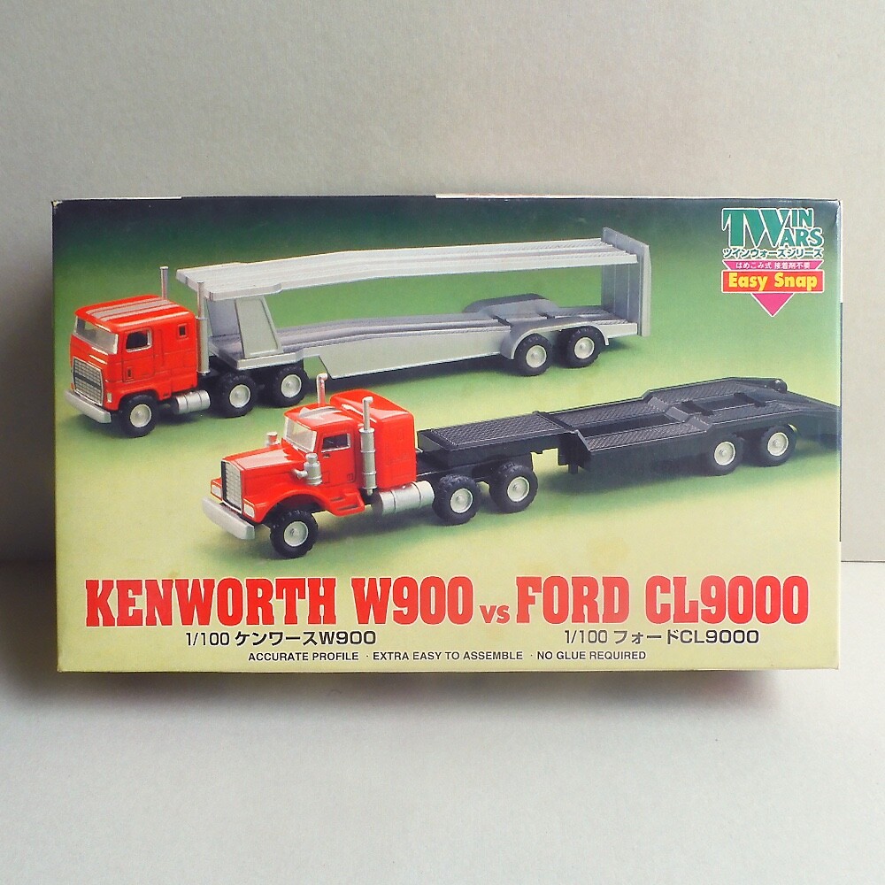 IMAI KENWORTH W900 vs Ford CL9000 1/100 Model kit 1995 Adult Collectible 15+