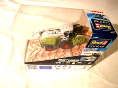 NEW 1/24 Revell 960 Jaguar RC Scale Car Harvester Vehicle Claas # 23489