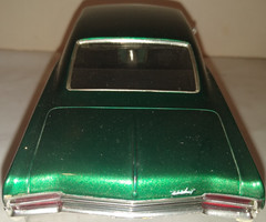 1966 BUICK WOLDCAT 2 DOOR HARDTOP PROFESSIONAL BUILT SCREW MODEL KIT