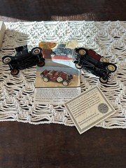 Signatures Scale Model Vintage Luxury Fords Car Set -1:32 Scale Models- Set Of 2