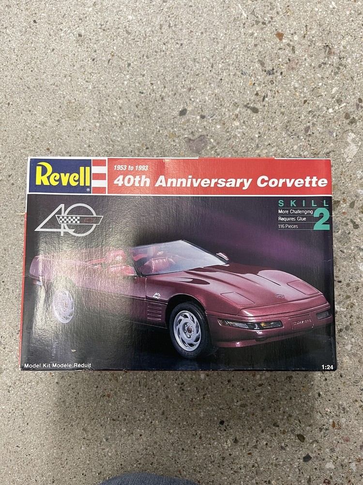 Revell 40th Anniversary ‘93 Corvette 1/24 Scale Model Kit Sealed Bags See Images