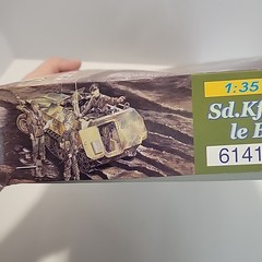 Dragon Sd.Kfz.250/5 Neu le Beob.Pz.Wg. 1:35 Plastic Model Kit 6141 New Open Box