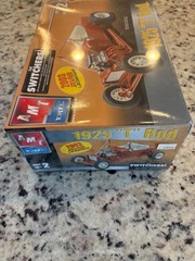 AMT 1/25 1925 “T” Rod (2003 toy fair exclusive (factory sealed)