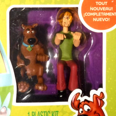 1/25 Polar Lights Scooby Doo Mystery Machine Pre-Painted Figures Shaggy & Scooby