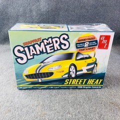 AMT Snapfast Slammers Street Heat 1998 Chrysler Concorde Kit # 1227M/12 Sealed