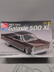 AMT Ertl 1965 Ford Galaxie 500XL 1/25 Car Model Kit 6467 New Open box